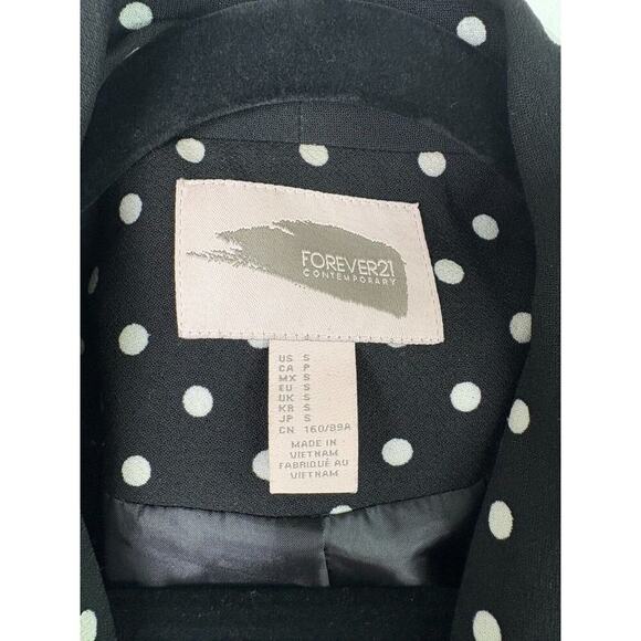 Forever 21 Cropped Blazer Womens Size S BlackWhite Polka Dot Gorpcore Officewear - Picture 2 of 11